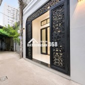 CHỦ ĐỊNH CƯ NƯỚC NGOÀI GỬI BÁN DÙM 62m2 ĐƯỜNG HUỲNH THIÊN LỘC CHỈ 6 ĐỒNG HƠN.